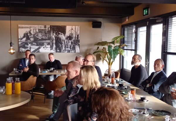 Aanwezigen Miljoenennotbijt